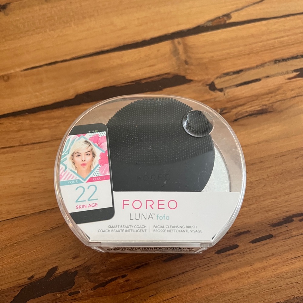 Foreo Luna Fofo Smart Facial Cleansing Brush
